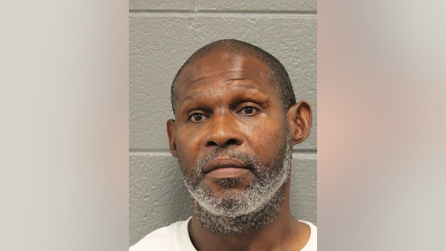 Chicago crime: Man charged in fatal stabbing of woman, 25, police say