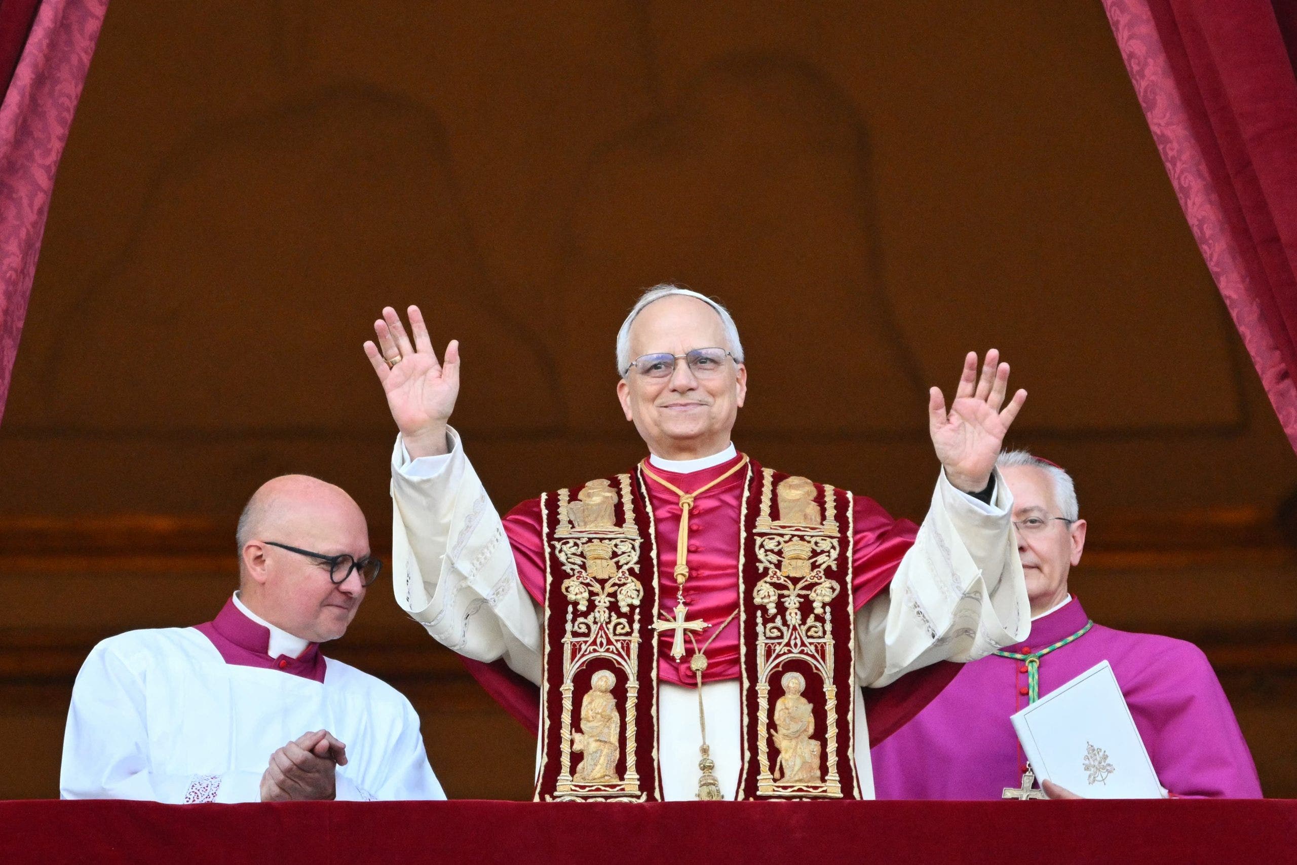 How a Chicago bank teller once hung up on Pope Leo, who reportedly called from the Vatican to fix a number