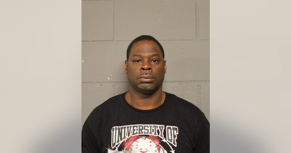 Convicted felon busted with gun, drugs during Ford Heights traffic stop ...