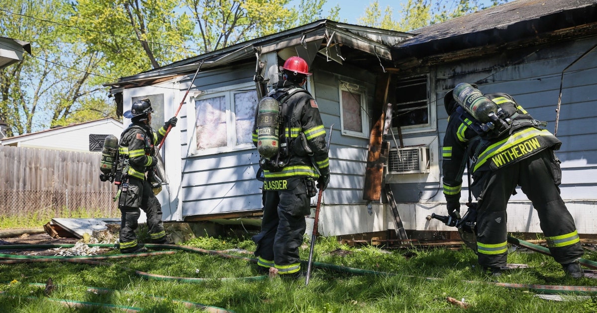 Home explosion in suburban Chicago leaves man critically injured | FOX ...