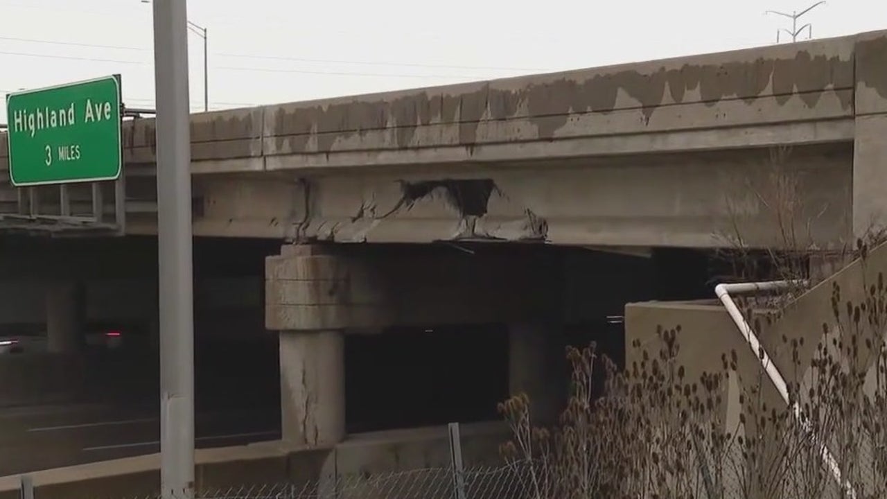 Damaged I-88 overpass leaves exit ramp closed, possibly for days