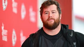 Chicago Bears newcomer Joe Thuney voted a top-5 interior offensive lineman by AP