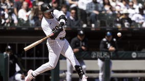 García hits a big 2-run double as the Rangers stop a 6-game slide by edging the White Sox 5-4