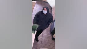 Man with knife robs Beach Park fast-food restaurant