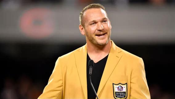 Bears legend Brian Urlacher shares stance on trans athletes in girls' sports