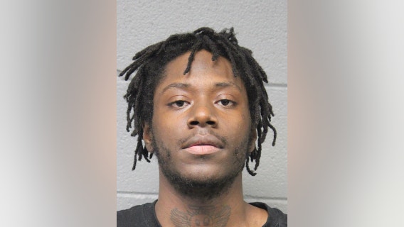 Chicago Loop stabbing leads to arrest, police say