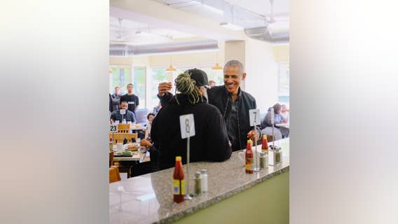 Former President Obama visits Chicago to finalize Obama Presidential Center details