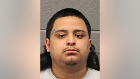 Chicago man charged in stabbing that seriously injured 43-year-old, police say