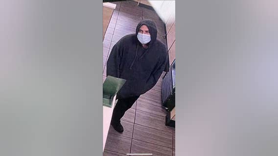 Man with knife robs Beach Park fast-food restaurant