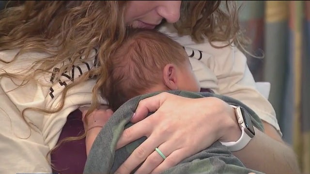 Lurie Children's encouraging skin-to-skin contact for ICU babies