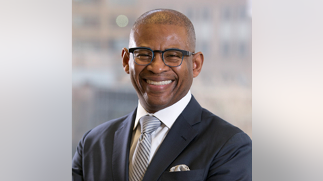 Chicago mayor taps new commissioner to oversee city’s airports