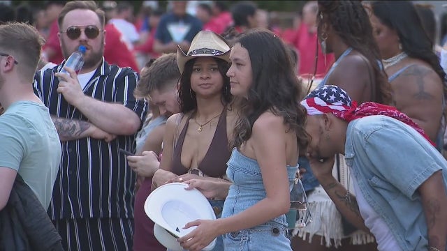 Beyoncé concert at Soldier Field delayed as fans wait out weather