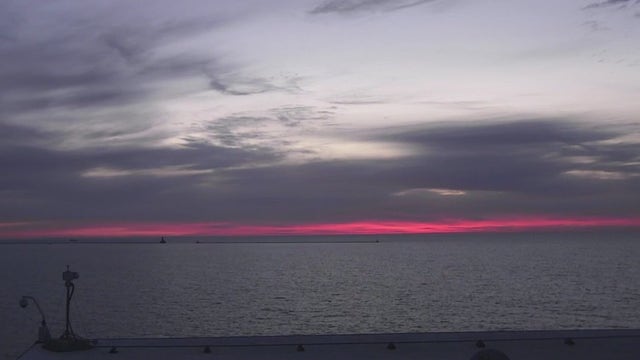 Chicago weather: Clouds, chance of some rain today, but not much