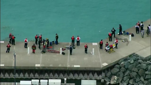 Man pulled from Lake Michigan unresponsive at 31st Street Beach dies: ME