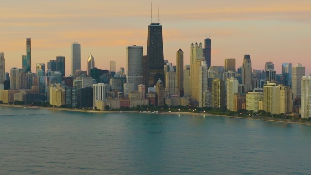 Chicago weather: Rain clears Friday ahead of possible first snow of the season