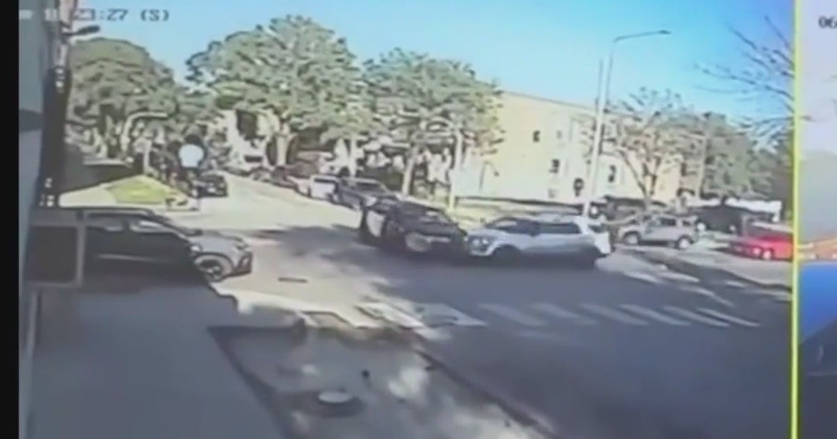 New details released in crash involving Chicago police vehicle | FOX 32 ...