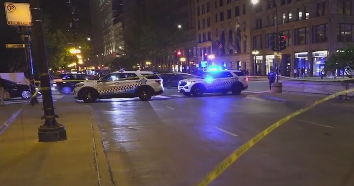 Chicago crime: Man, 66, critically hurt in downtown hit-and-run crash ...