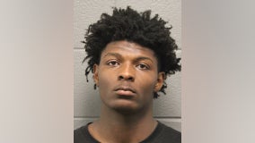 Chicago man carjacked woman who's handicapped on West Side, police say