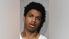 Chicago crime: Teen carjacked 66-year-old woman at gunpoint, police say