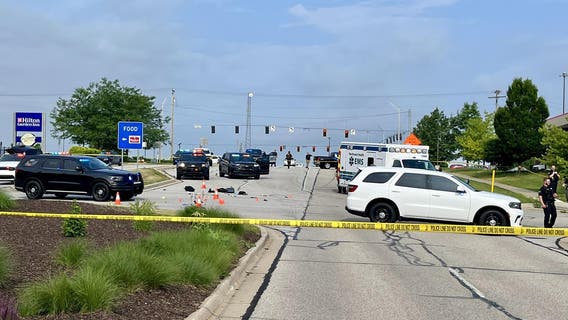Shootout outside Indiana hotel leaves suspect dead, Chesterton police officer wounded