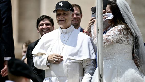Newlyweds who go viral for giving Pope Leo XIV his Chicago White Sox hat hail from the East Coast