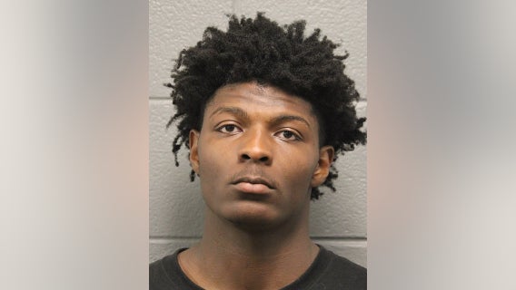 Chicago man carjacked woman who's handicapped on West Side, police say