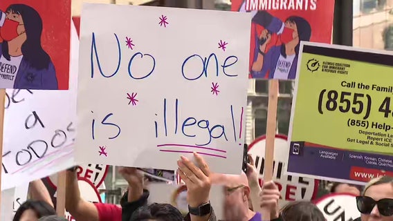 Chicago groups protest Trump over immigration policies