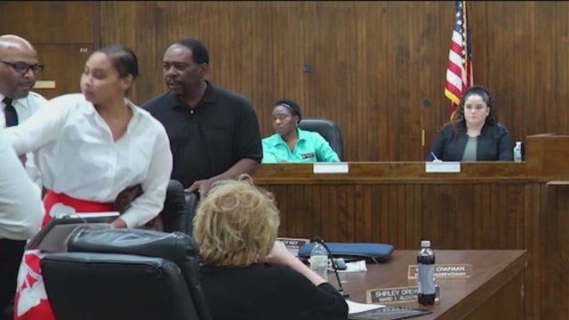 Charges dropped against Harvey alderwoman after heated council meeting arrest