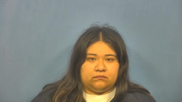 DUI suspect who hit IDOT truck, nearly struck bodies on I-55 held without release, prosecutors say