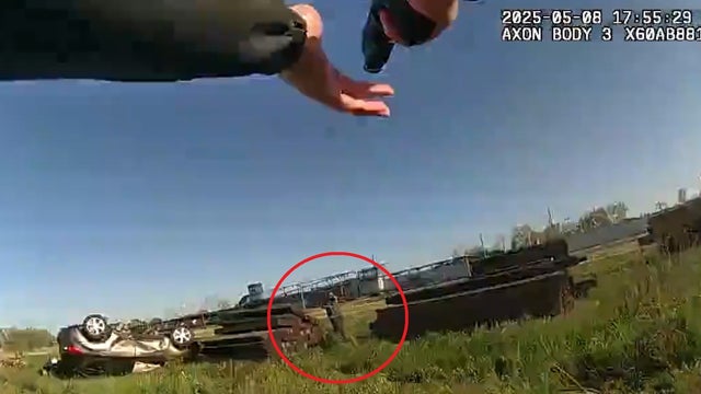 Video shows Chicago police fatally shoot man during gun battle following chase into Indiana