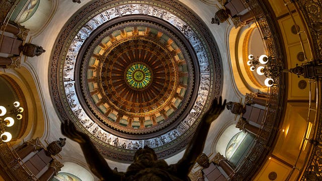 Illinois lawmakers pass $55B budget with new taxes, no transit or Bears stadium funding