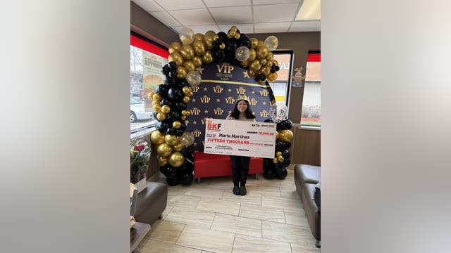 Chicago high school senior gifted $15K scholarship from Burger King