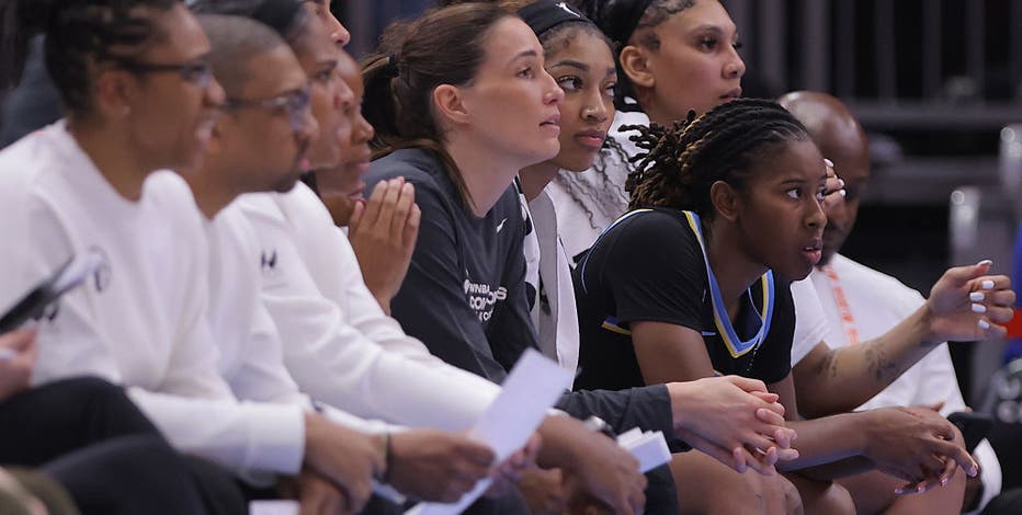 After a devastating Courtney Vandersloot injury, the Chicago Sky need to pick up the pieces quickly