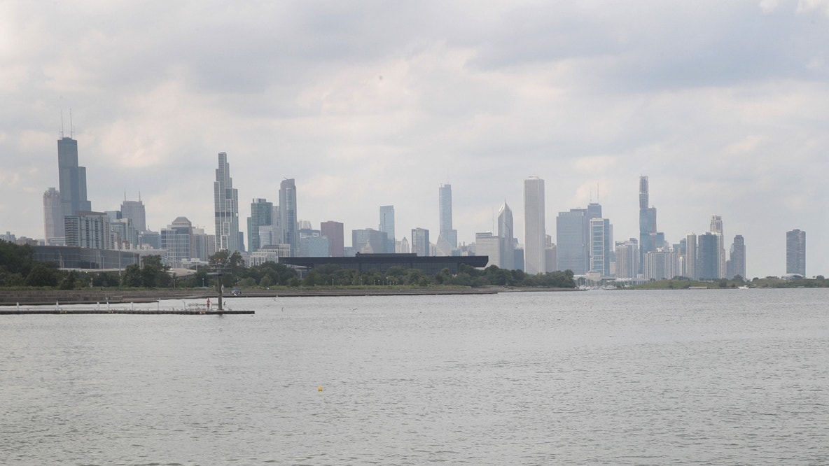 Chicago weather: Warmest day of the year so far expected today before storms arrive