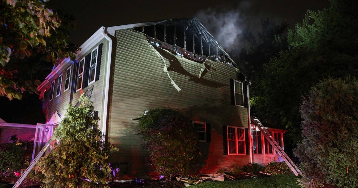 Lightning strike likely sparked fire that heavily damaged Illinois home ...