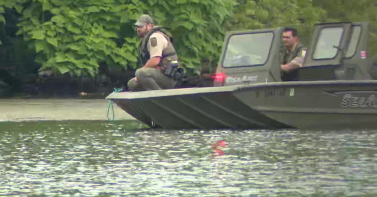 Search for missing fisherman in Fox River suspended until Thursday ...
