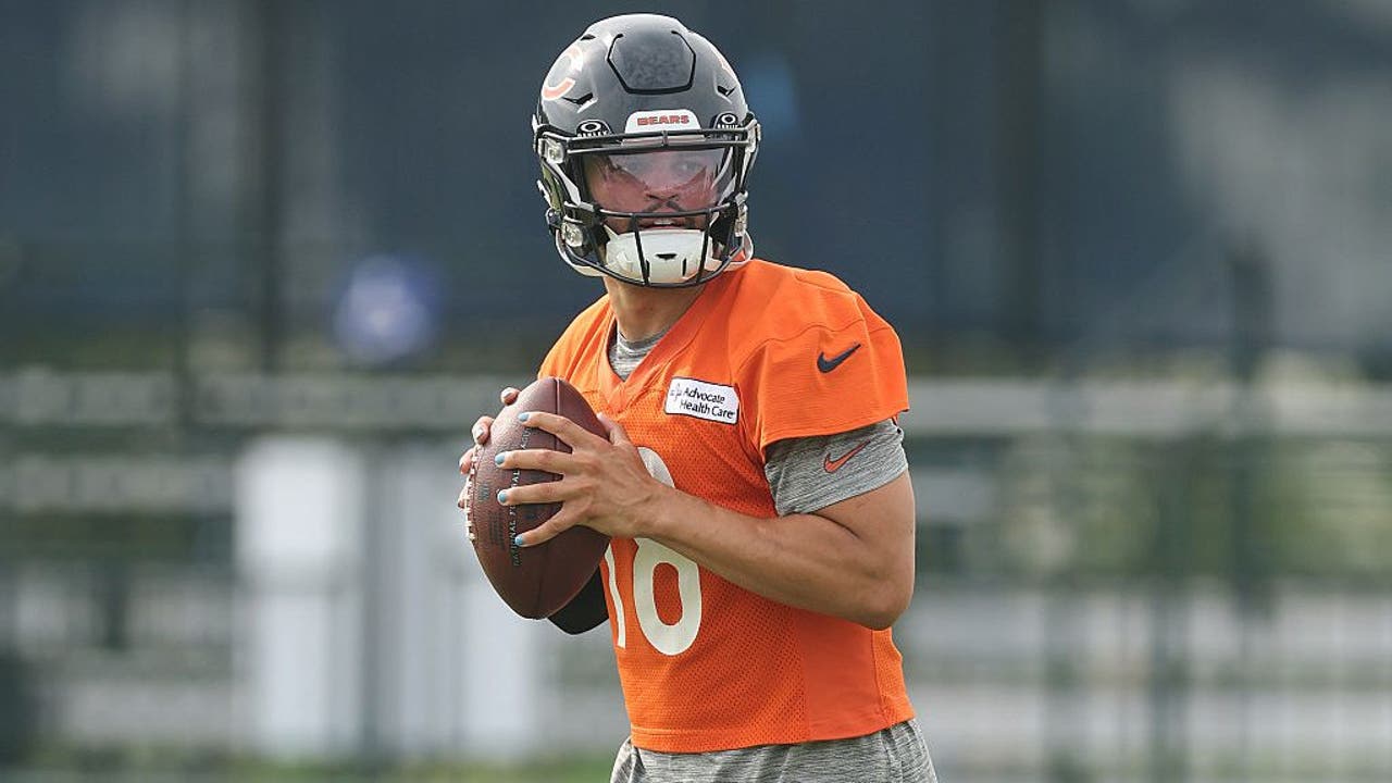 Chicago Bears Offense Shows Improvement Amid Training Camp Struggles