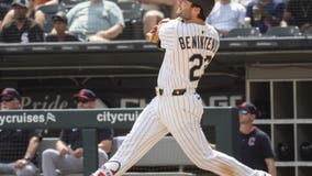 Kwan drives in go-ahead run in 10th, makes sliding catch in bottom half as Guardians beat White Sox