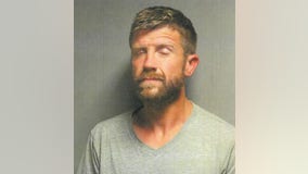 Suburban Chicago man facing meth, burglary charges in vape shop break-in