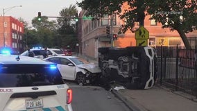 Crash involving Chicago police car leaves 3 officers, woman in hospital, CPD says