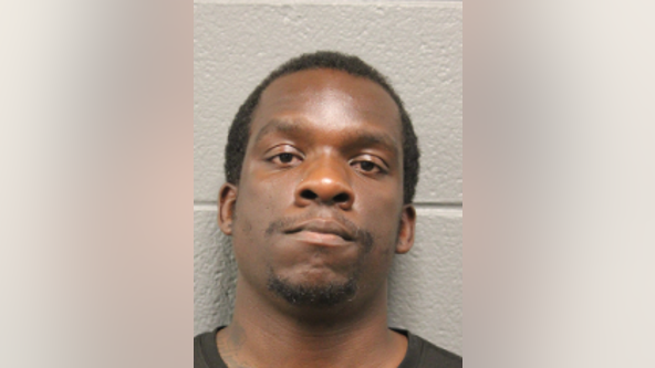 Chicago man charged after bomb threat against public official on July 4: police