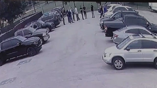 Federal agents' appearance at Chicago Puerto Rican museum angers local officials