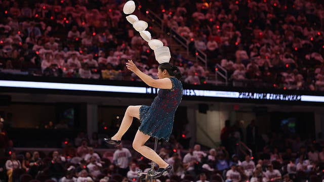 Popular Unicycle Performer Red Panda has fractured left wrist, released from hospital after fall