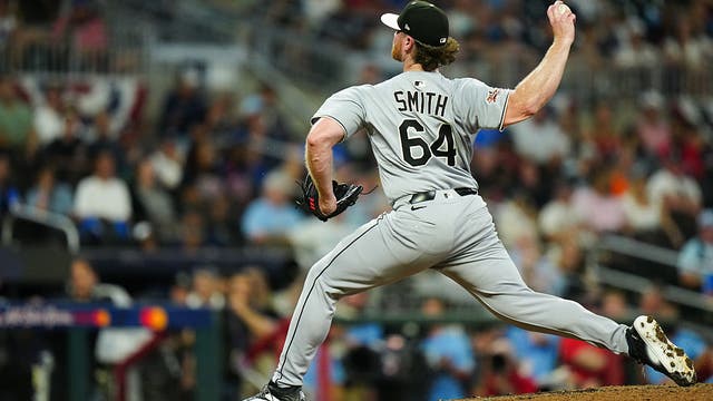 White Sox place All-Star rookie right-hander Shane Smith on IL with sprained ankle
