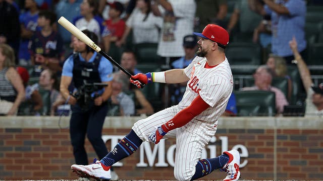 No Chicago return as Kyle Schwarber re-ups with Philadelphia on a $150 million deal, reports say