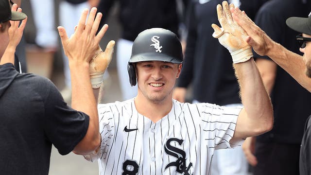 4 White Sox players smack homers as Chicago beat the Phillies 9-3 to win series