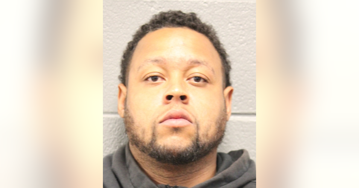 Chicago man charged in fatal West Side shooting, robbery, police say ...