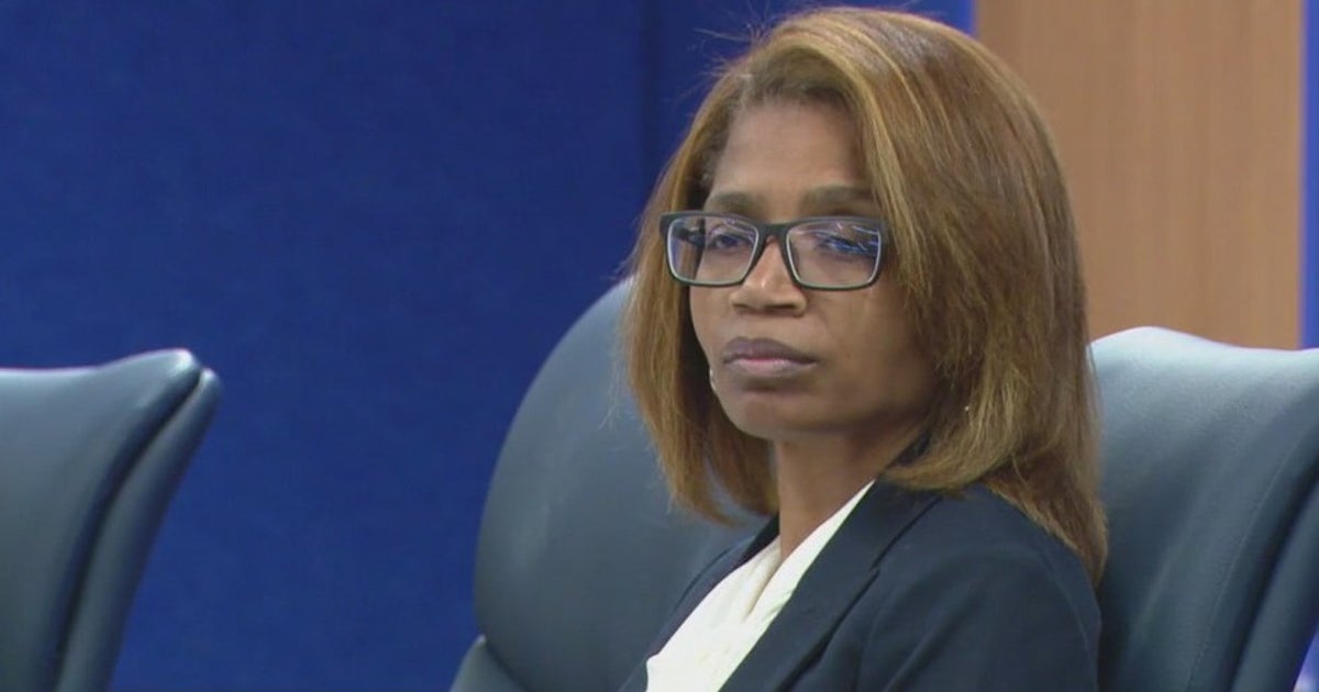 Chicago Public Schools board members split on proposed budget to close ...