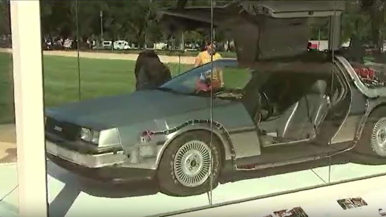 deloreanです。 700hp Kyza Widebody Twin Turbo LS DeLorean on Bags - YouTube