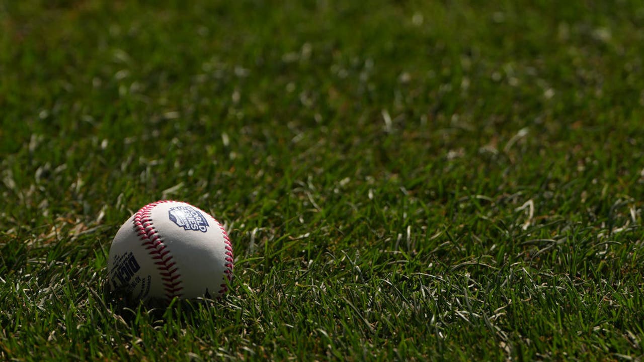 Clarendon Hills takes on Honolulu in LLWS elimination game